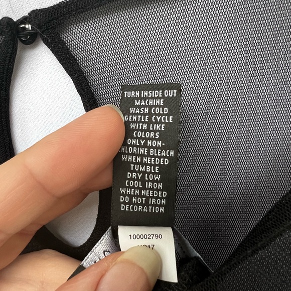 Beautiful Black & White Embroidered Floral Sheer Women’s Blouse - Picture 10 of 10